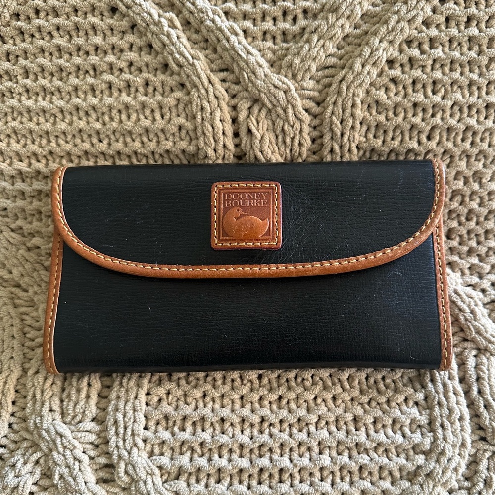 Vintage Dooney and Bourke wallet